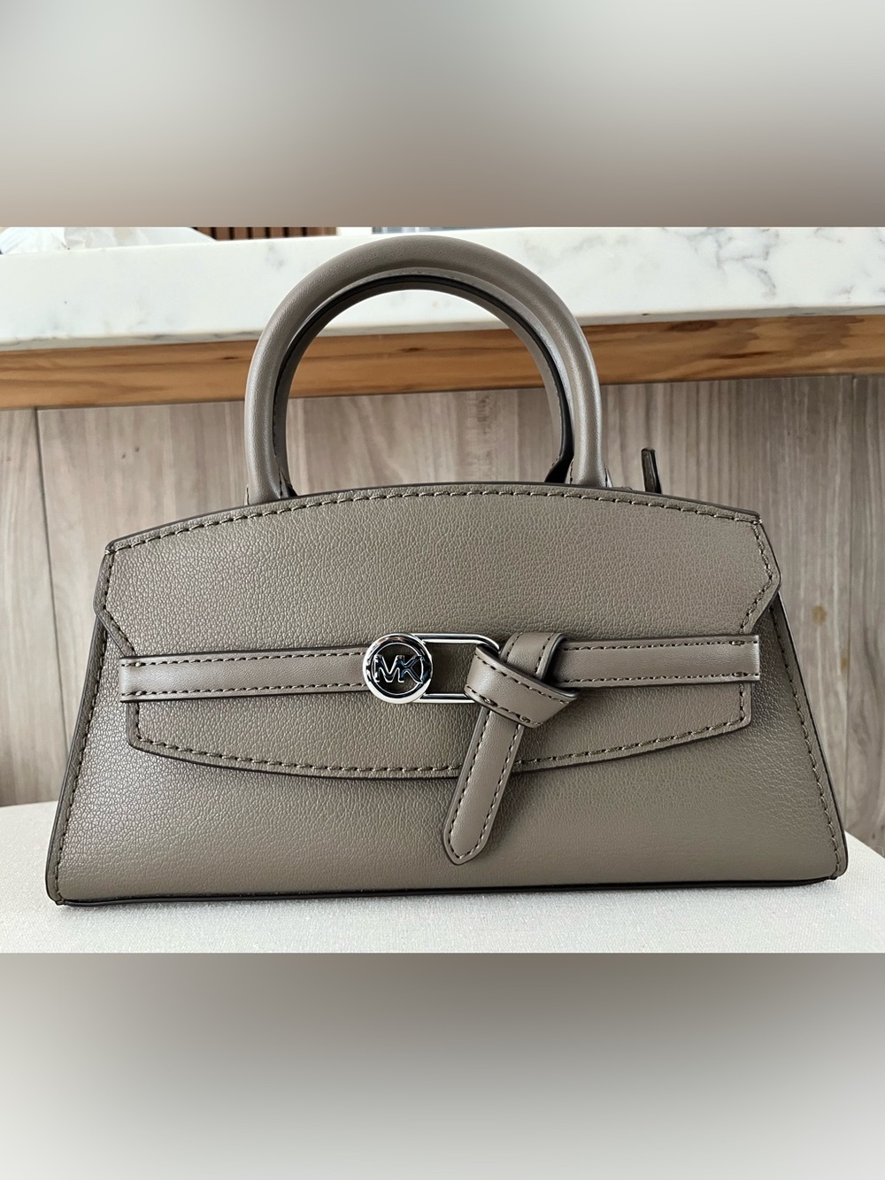 Michael Kors Outlet Greta Small Leather Convertible Crossbody Bag in Mushroom